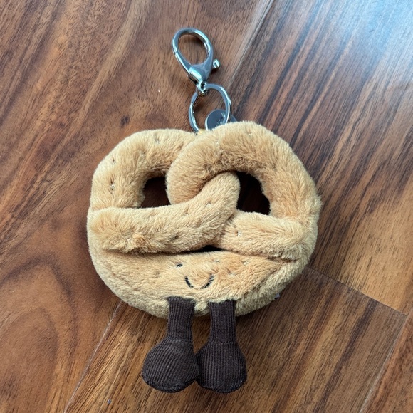 NWOT Jellycat Amusables Pretzel bag charm! - Picture 1 of 5
